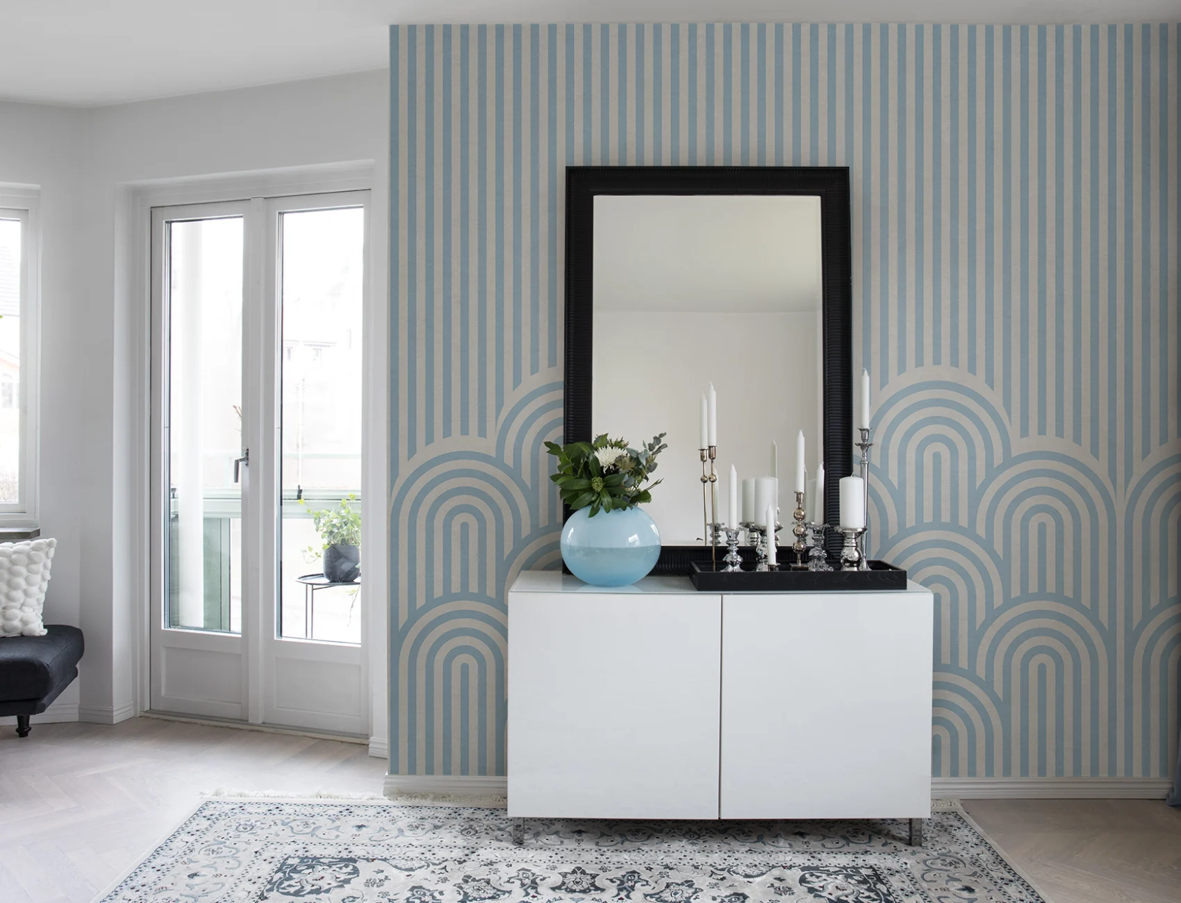 Striped wallpaper with a twist