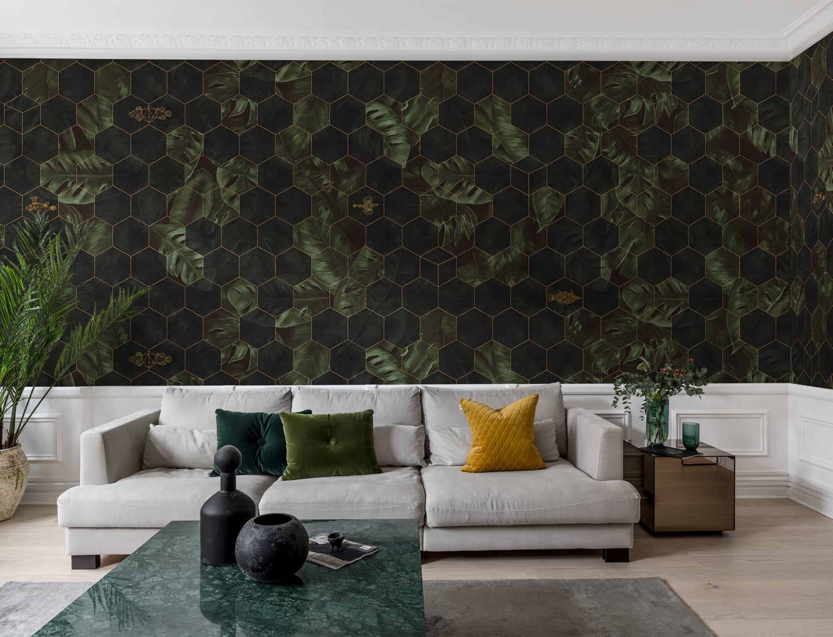 Monstera leaf wallpaper