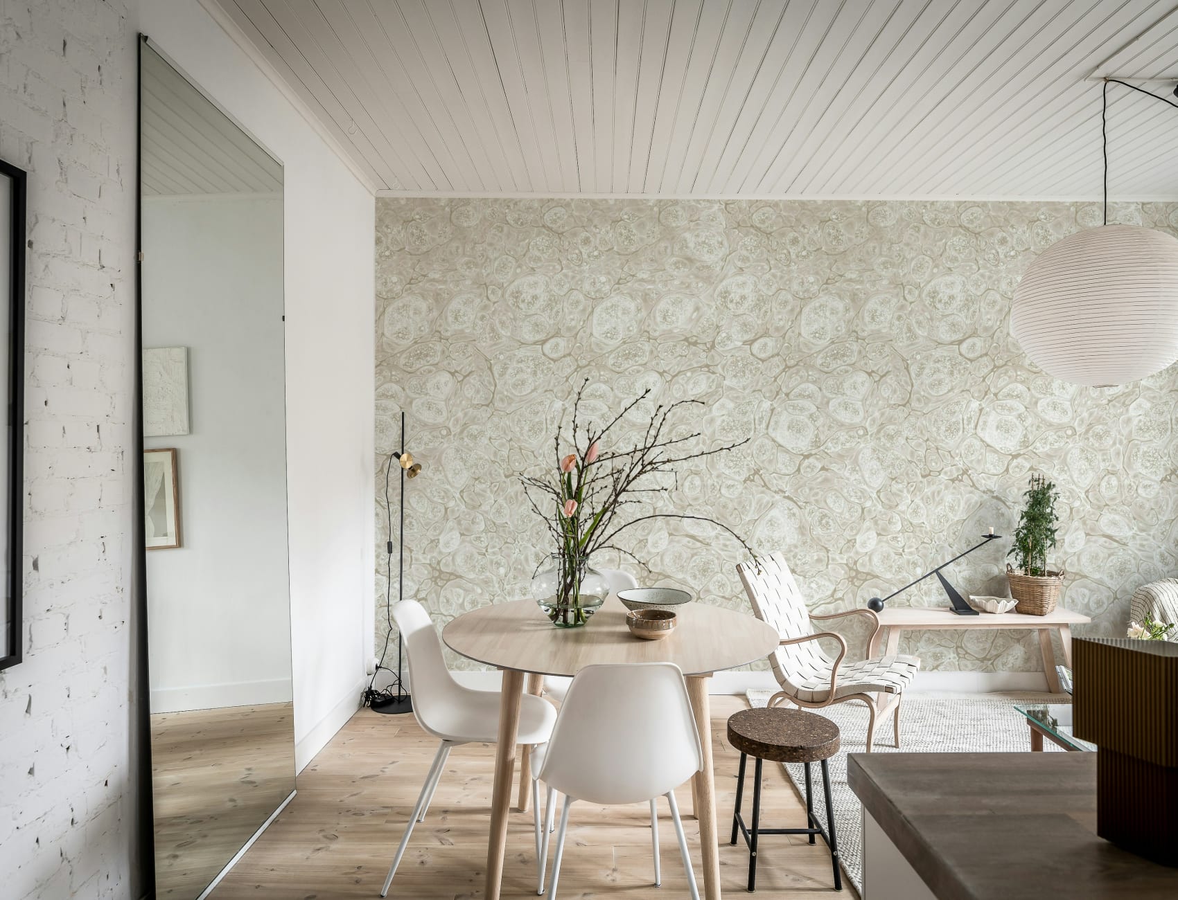 Luxurious Marble Feel