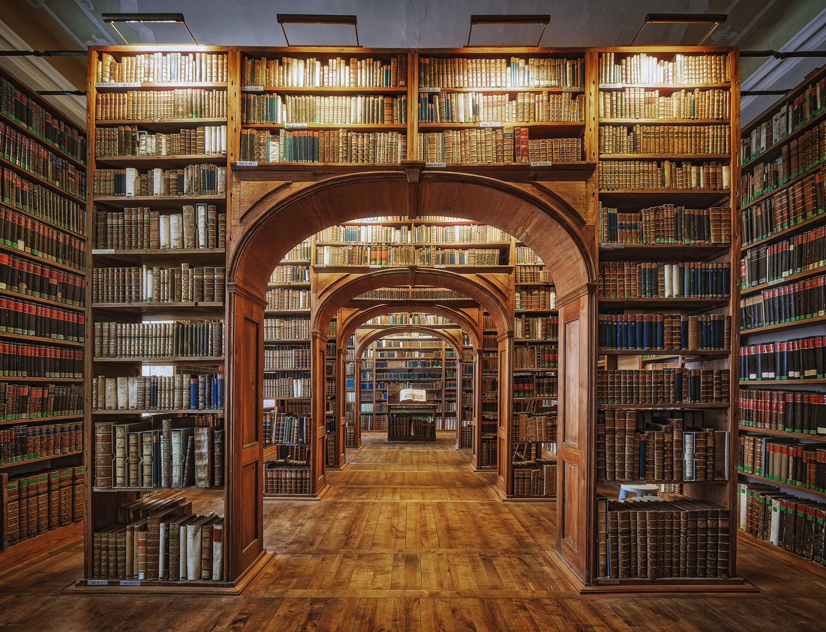Vintage Library
