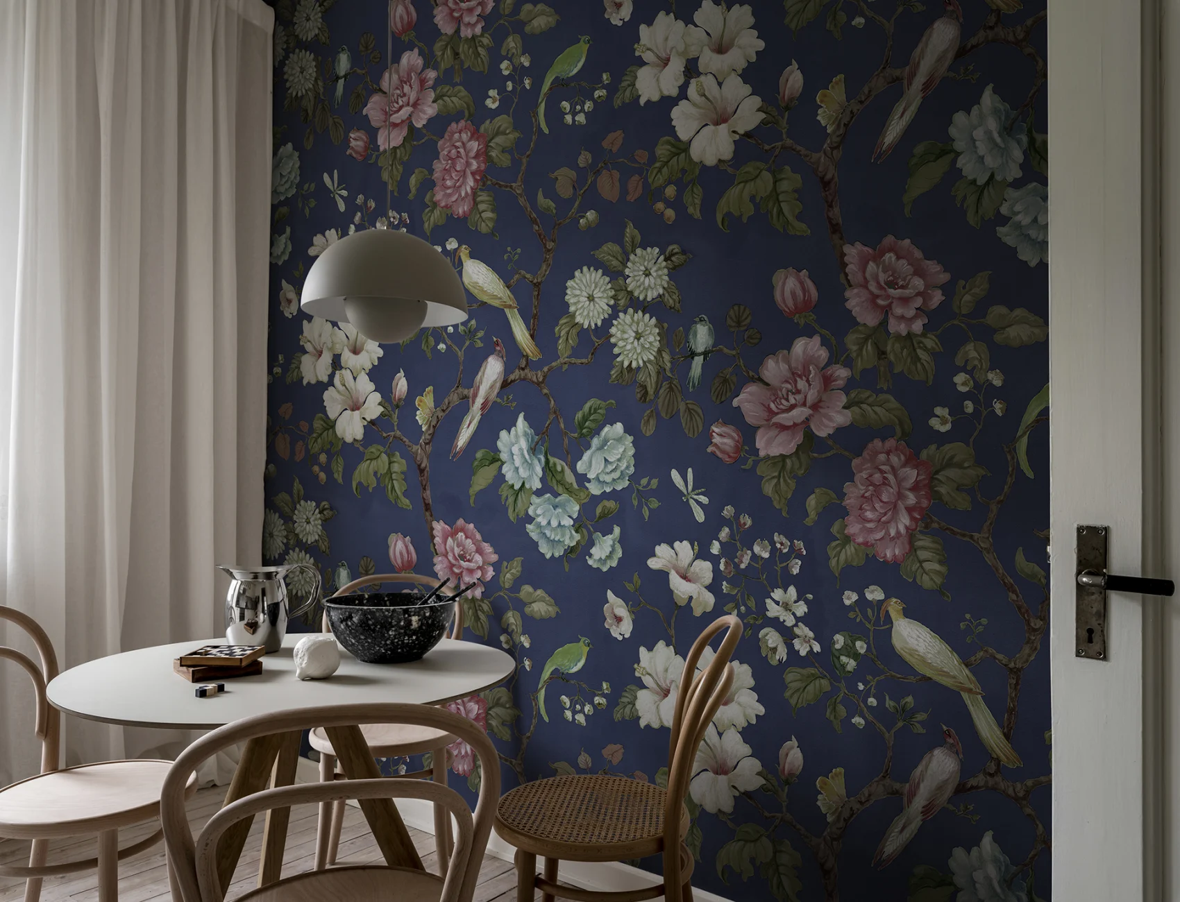 Grandiflora, Blue