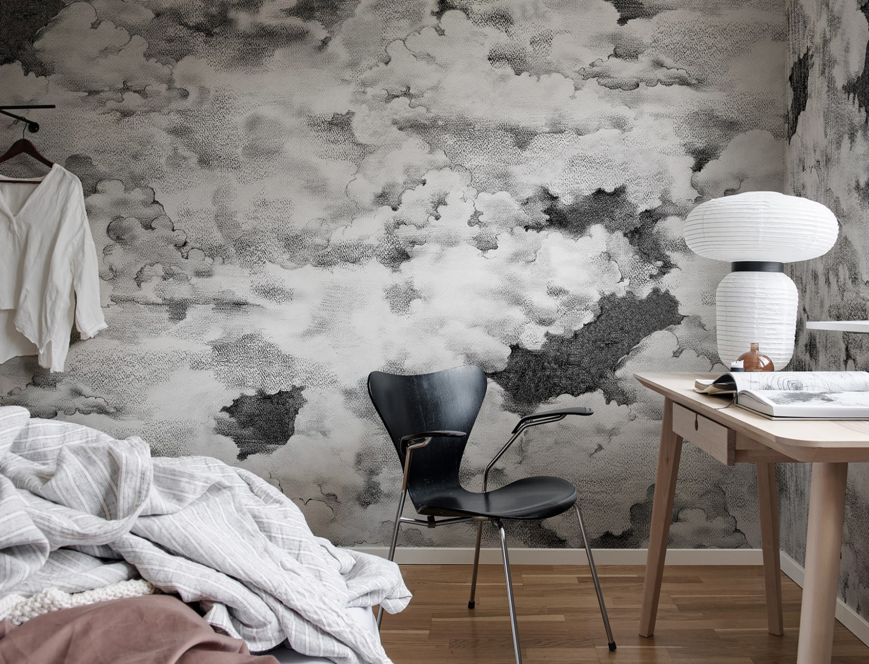 Chubby Clouds, Graphite