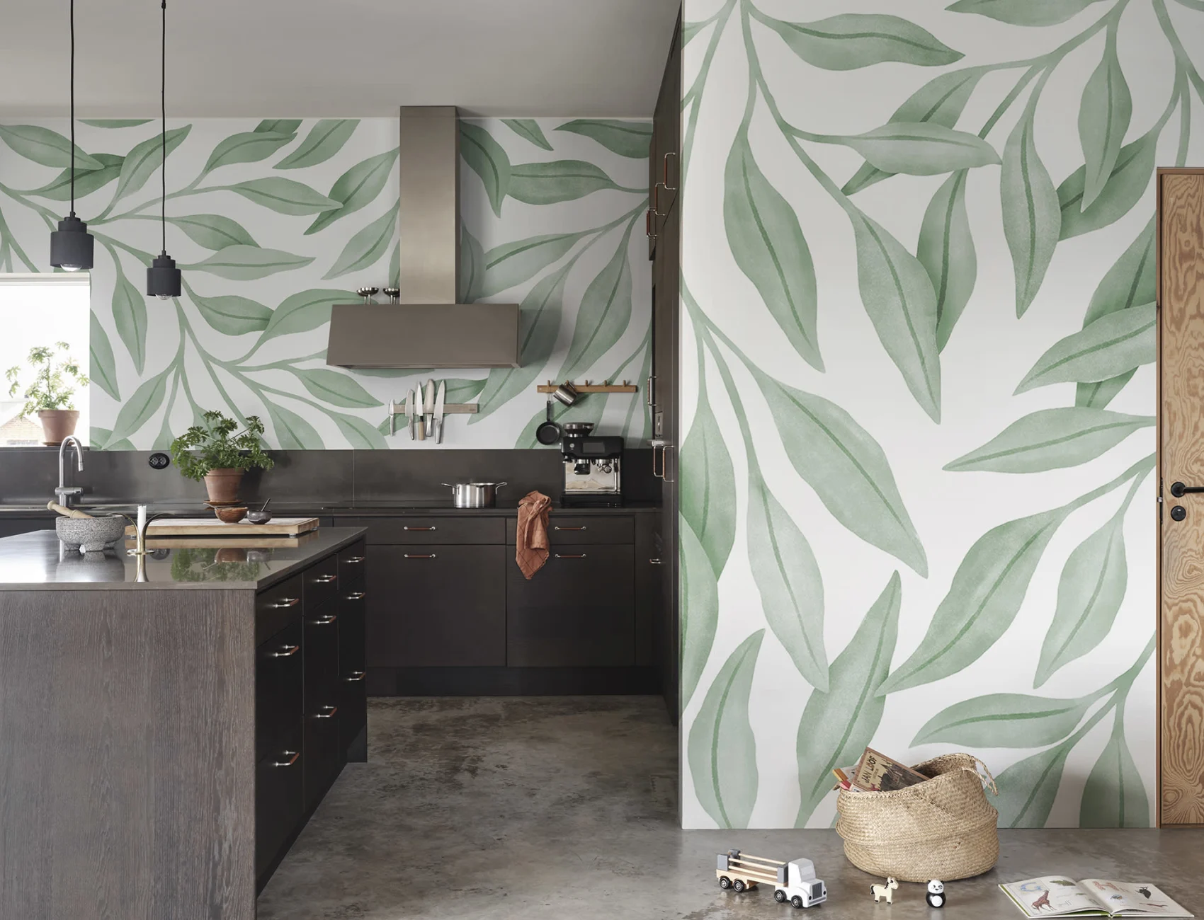 Green Leaf Grandeur
