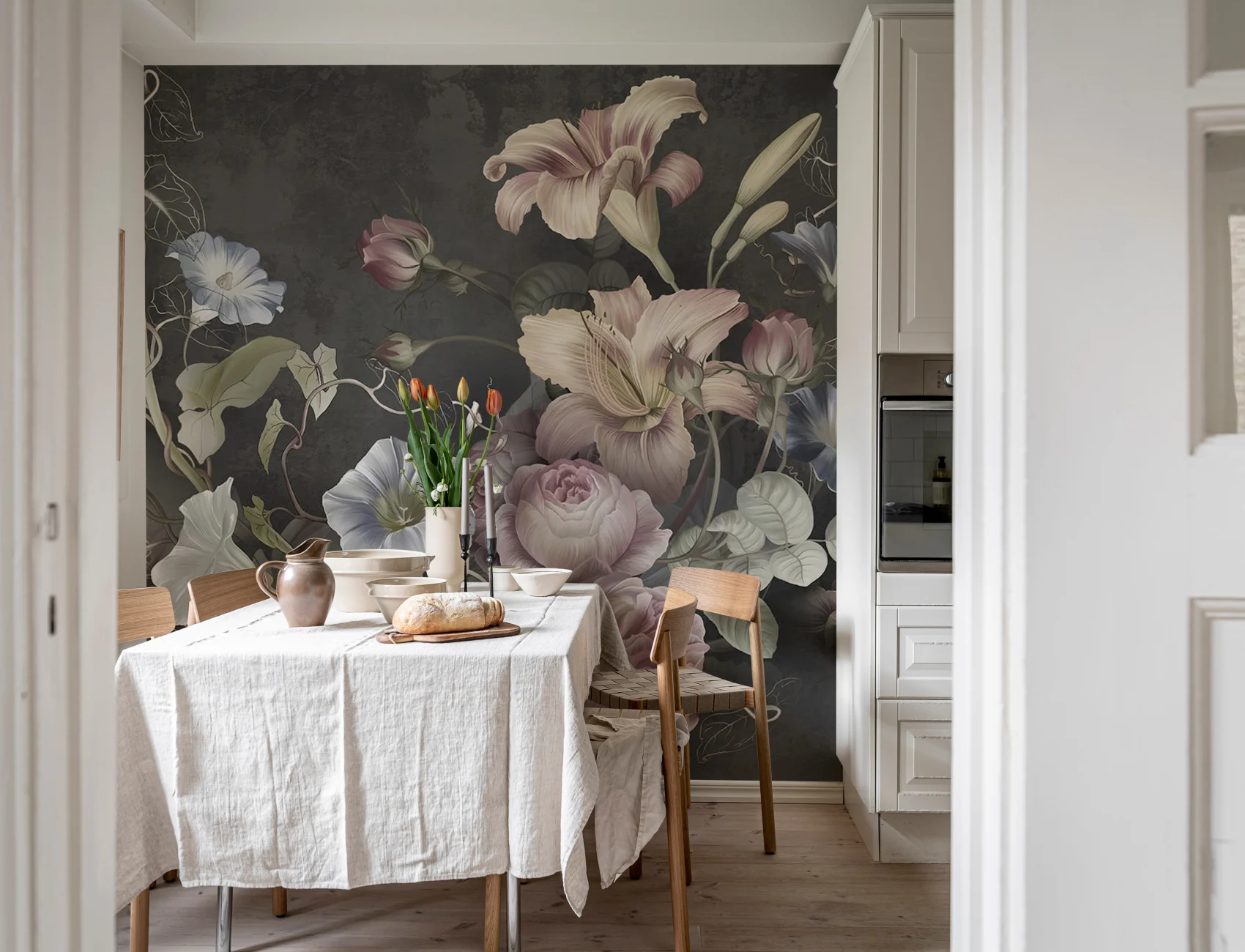 Blommigt drama på betong