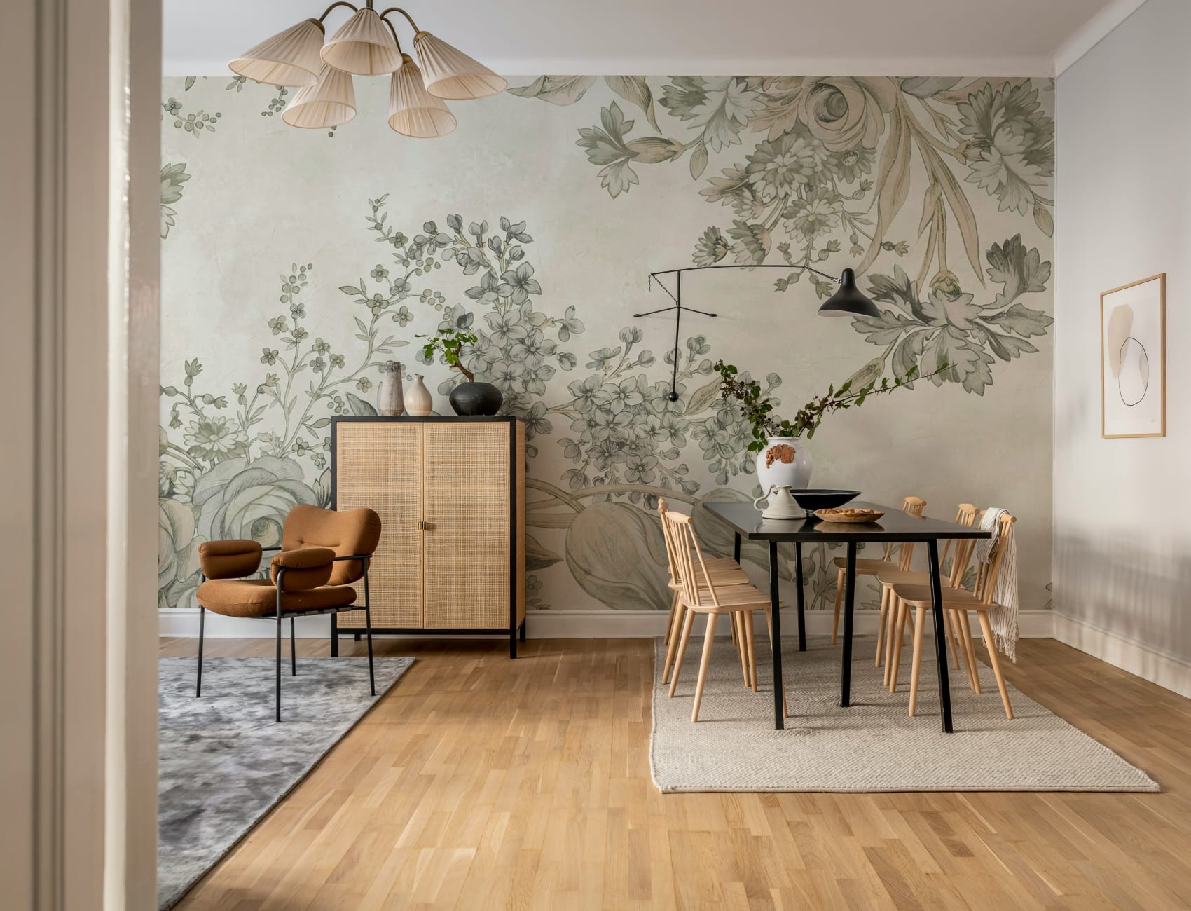 Vintage Floral Elegance