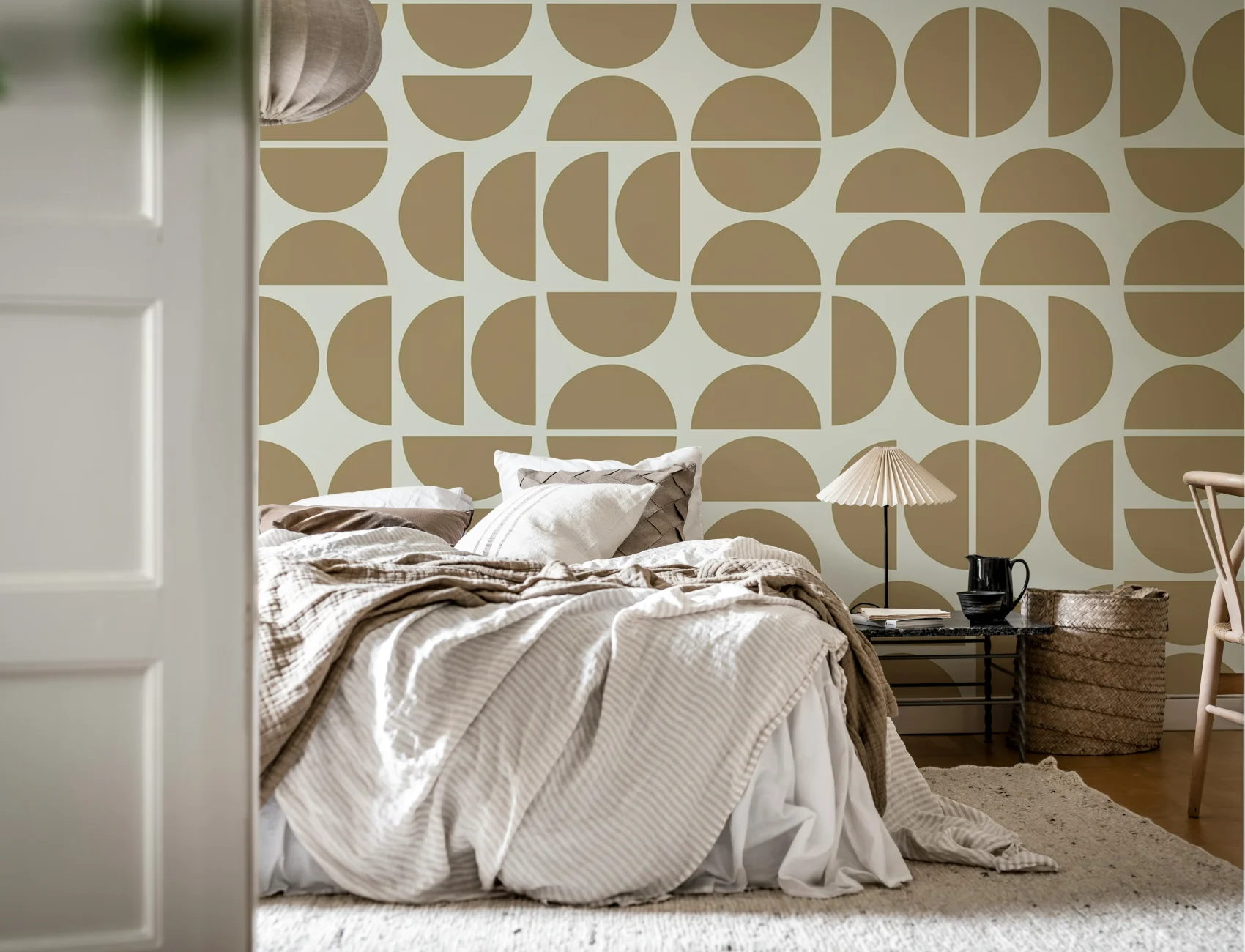 Chic Beige Geometry