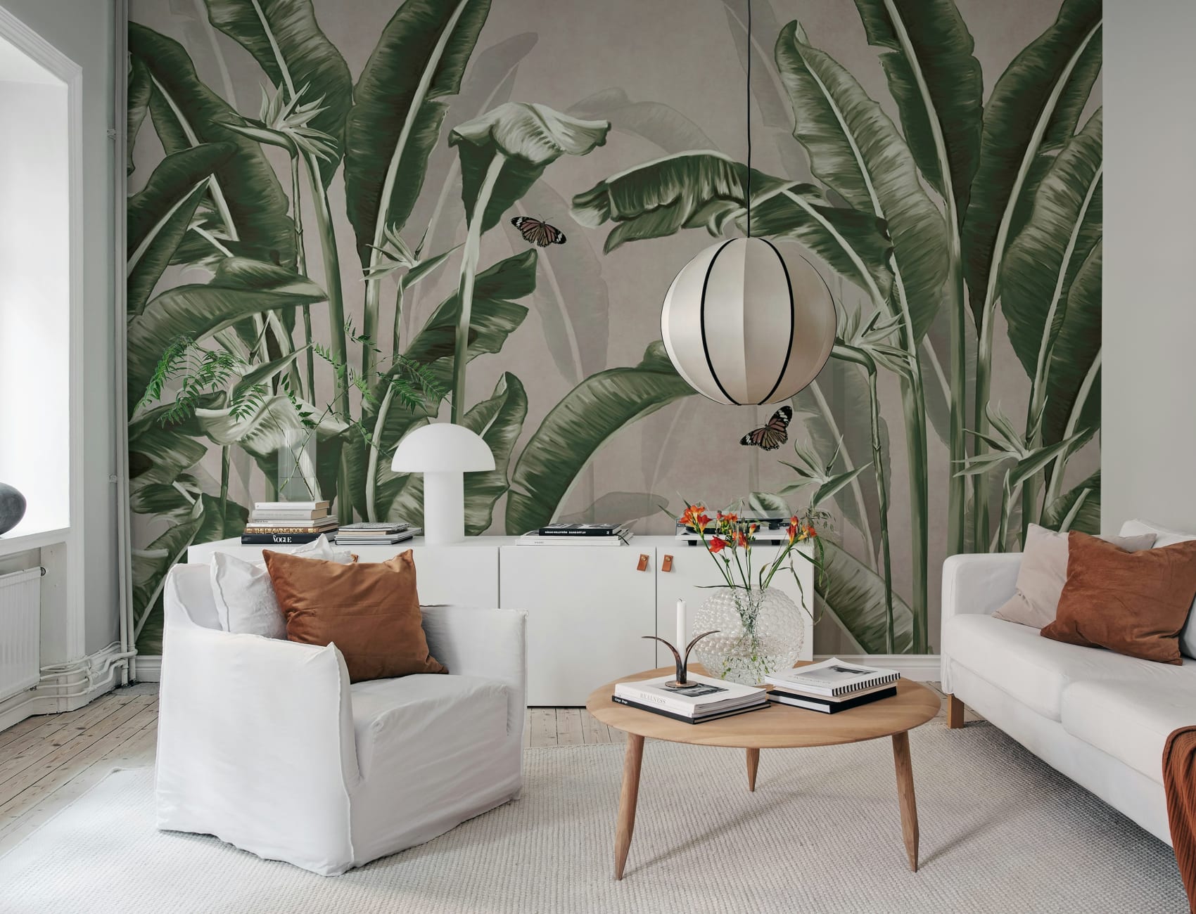 Lush Tropical Escape