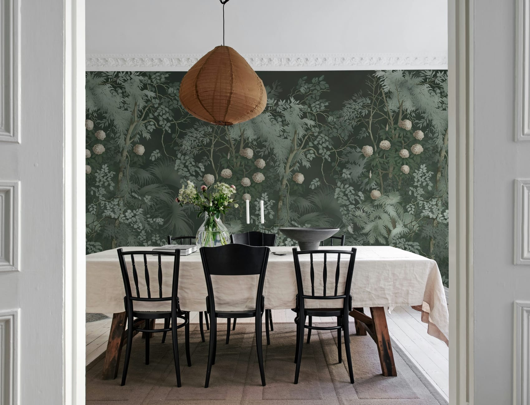 Discover Nighttime Tropical Elegance
