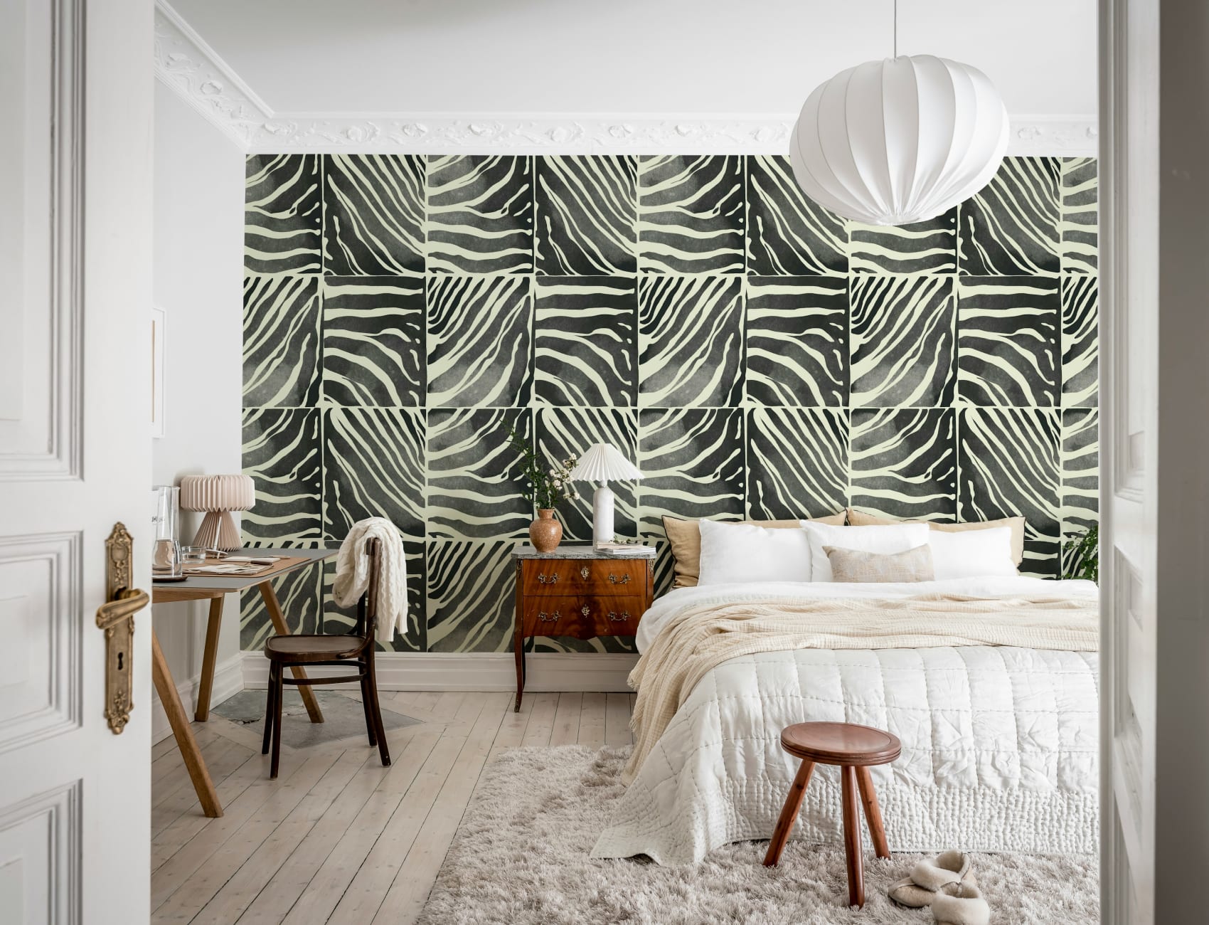 Zebra Bold