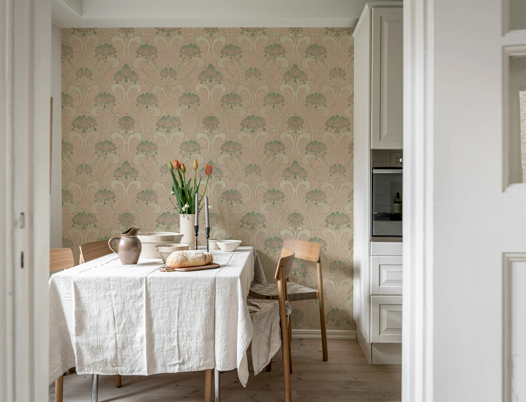 Fordyb dig i Art Nouveau-Elegance