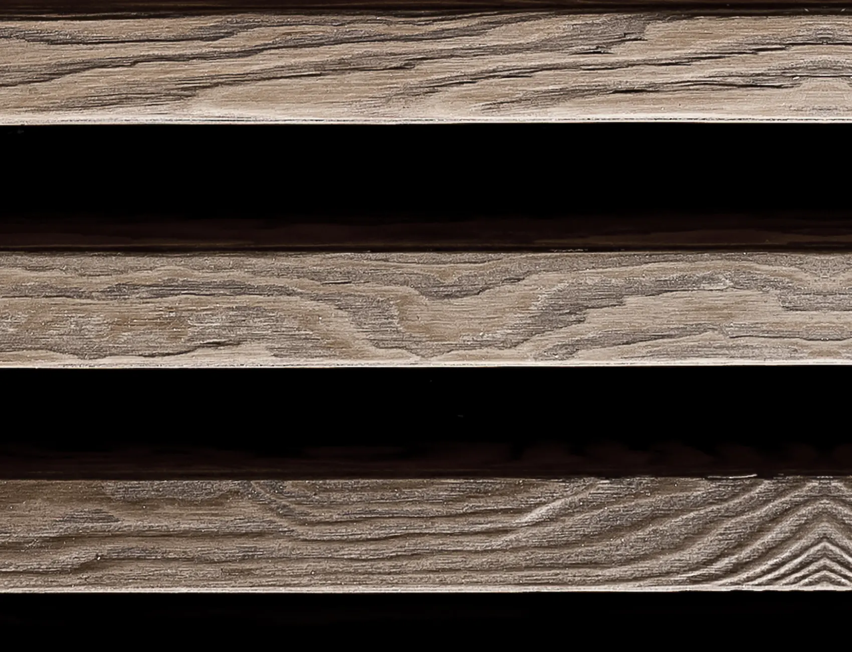 Estrutura Sofisticada: Elegância de Carvalho Horizontal