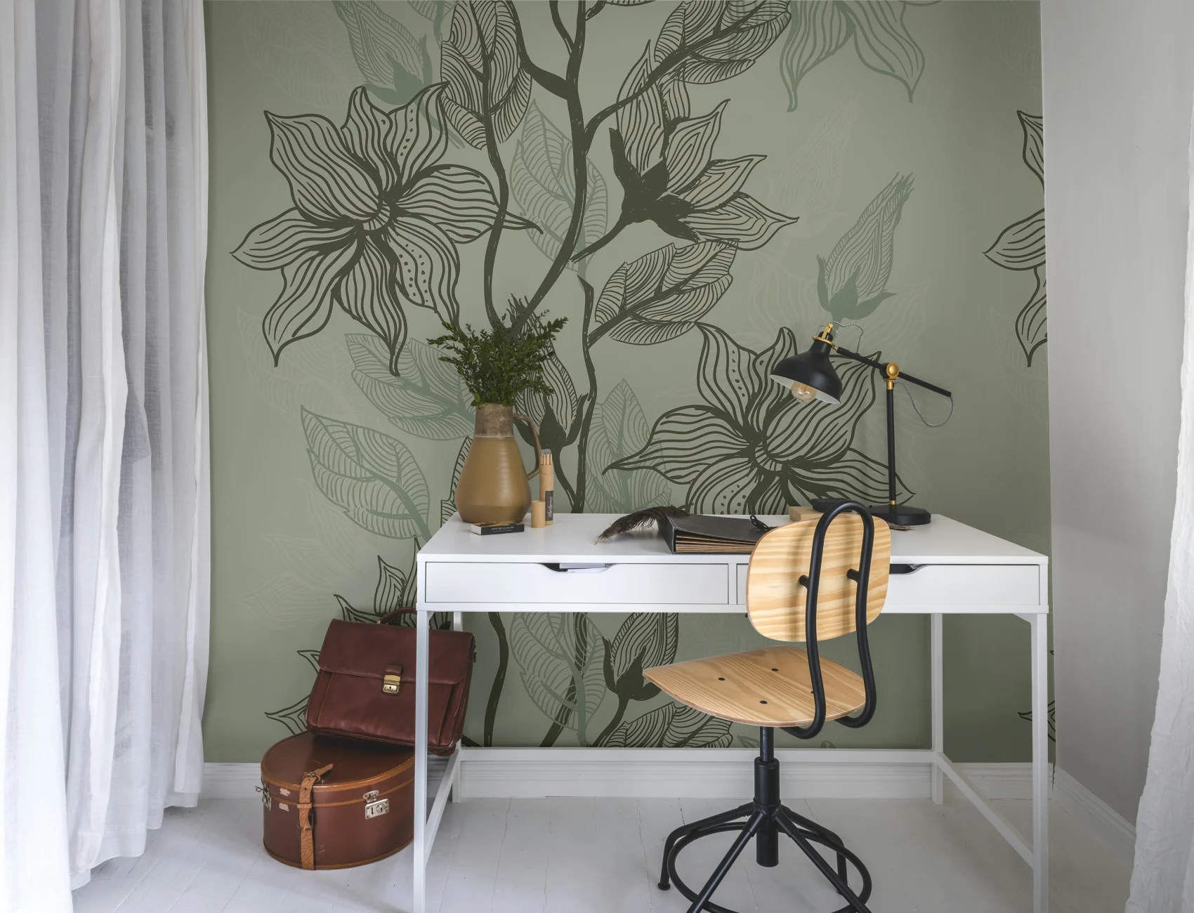Îmbrățișează eleganța cu amuleta Giant Flora