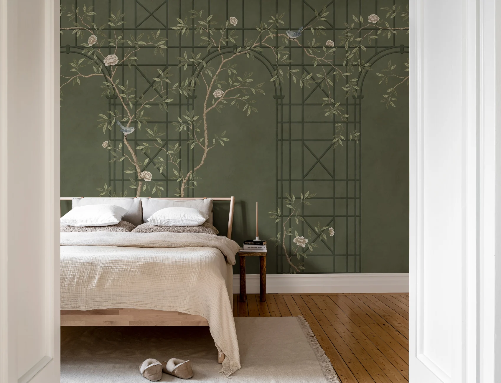 Omfavn eleganse med Chinoiserie Trellis