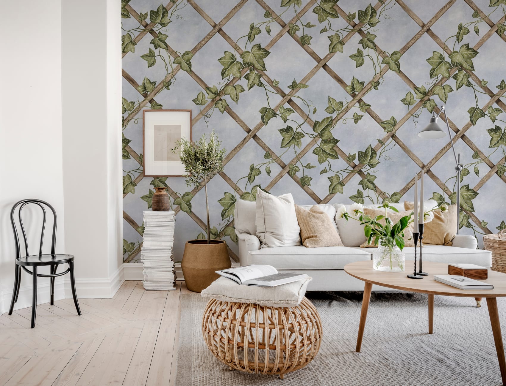 Embrace Nature with an Ivy Trellis