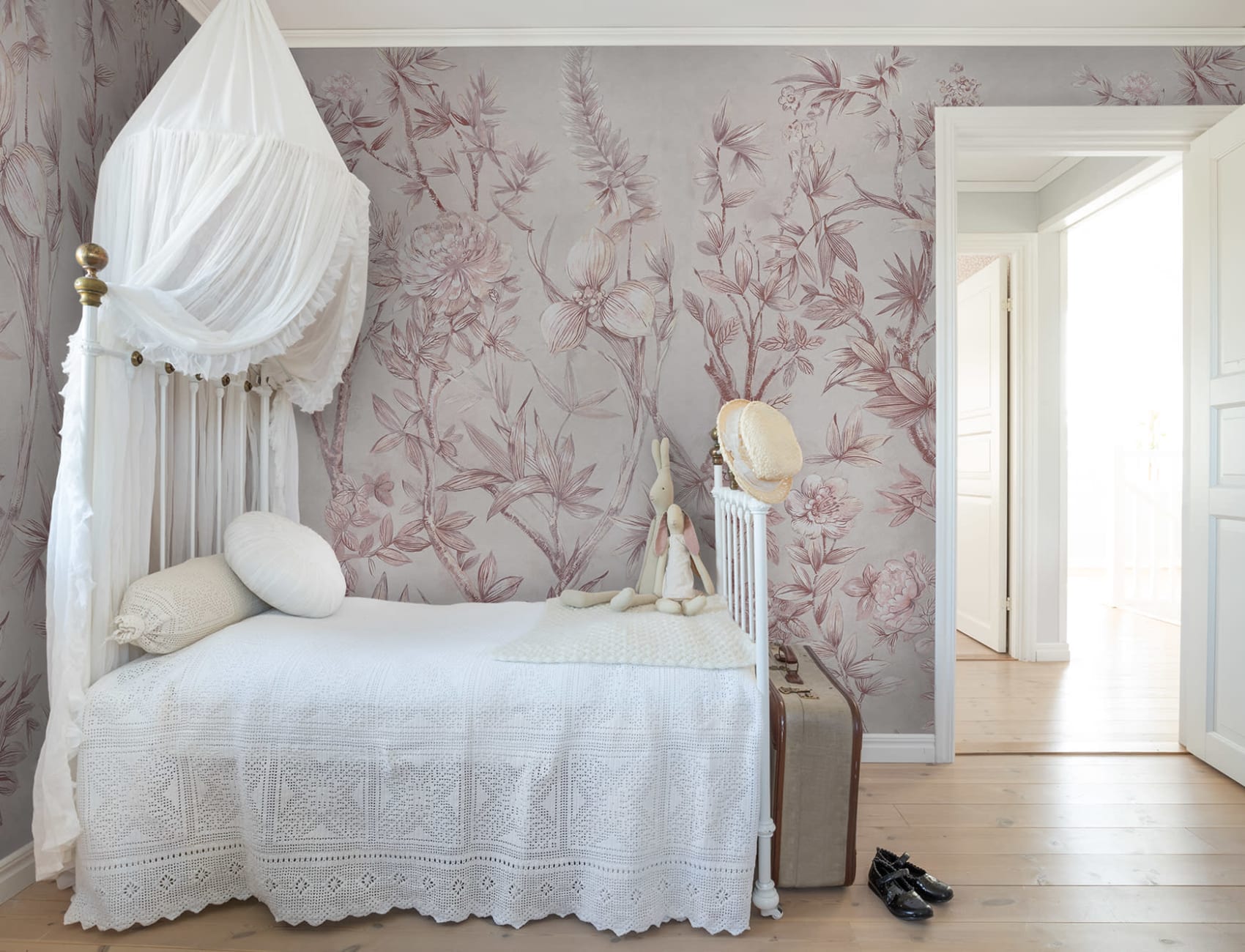 Cottage-cute yet elegant