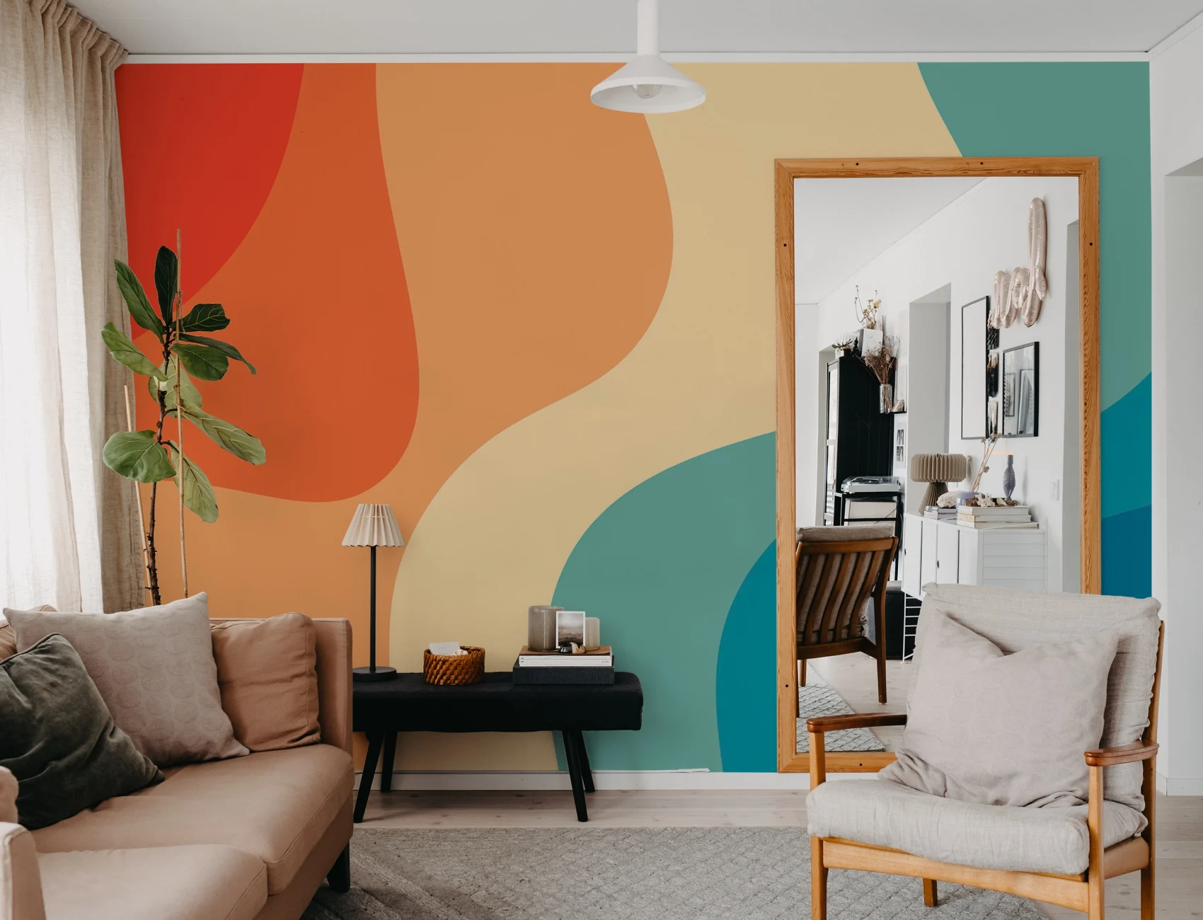 A Splash of 70s' Vibrance