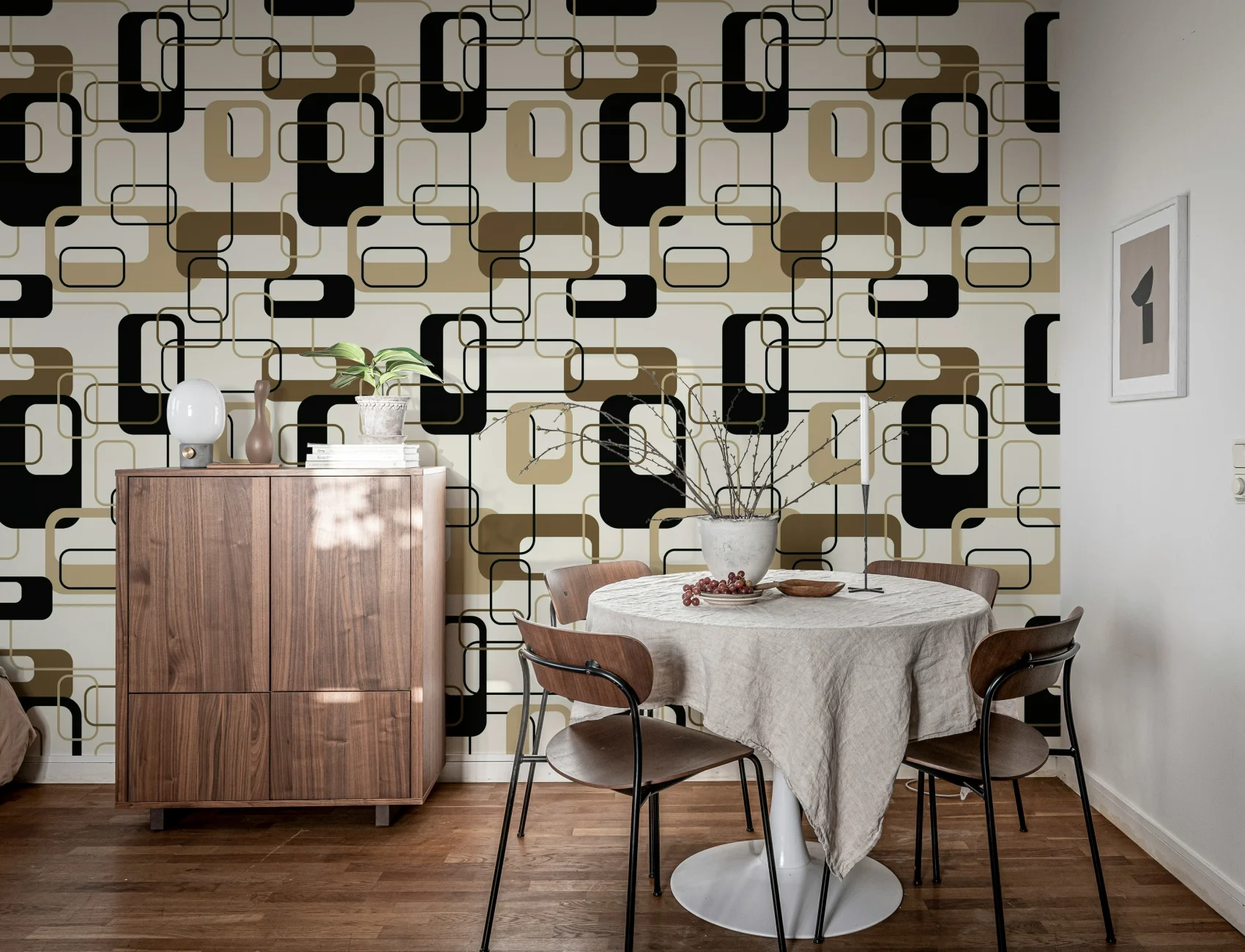 Beige Retro Chic