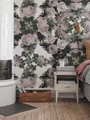 Roses, roses, roses