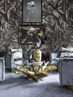 Hand-drawn wallpaper that adds an organic touch