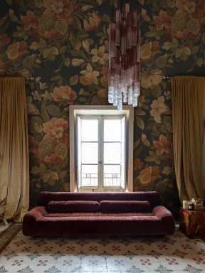Vintage Elegance 