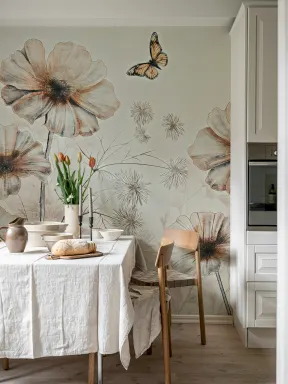 Oversized Floral Beauty