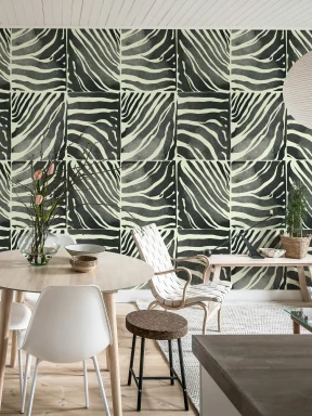 Zebra Bold