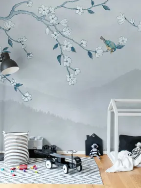 Ruhiger Baum mit Blauer Vogel