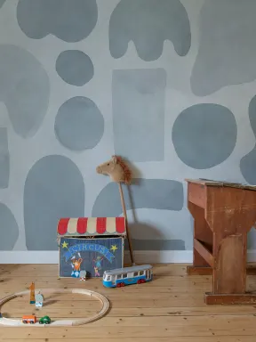 Flotte avec des formes en Aquarelle. Be you - prenez votre espace avec rebel walls.