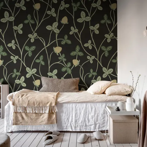 Abbraccia l'eleganza di Clover Bloom